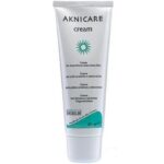 Synchroline Aknicare Cream Λεπτόρρευστη Κρέμα Προσώπου με Σμηγματορρυθμιστική και Ενυδατική Δράση 50ml